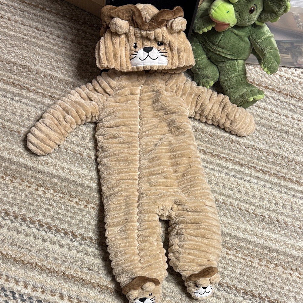 Koala Infant Baby Lion Snowsuit 6-9 M Zip Hood Footsie Cozy Soft Costume